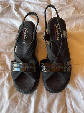 Skechers Women's Black Slingback Sandals with Glossy Strap New Without Box